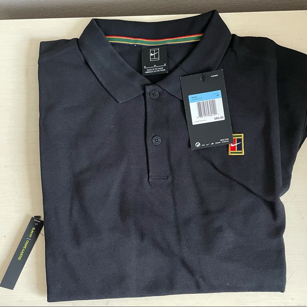 BRAND NEW NIKE SHIRT SIZE M